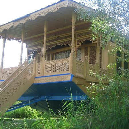 Akbar Group Of Heritage Houseboats Srinagar  Exterior photo